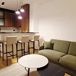 Riverwave Apartmant & Private Garage Apartament