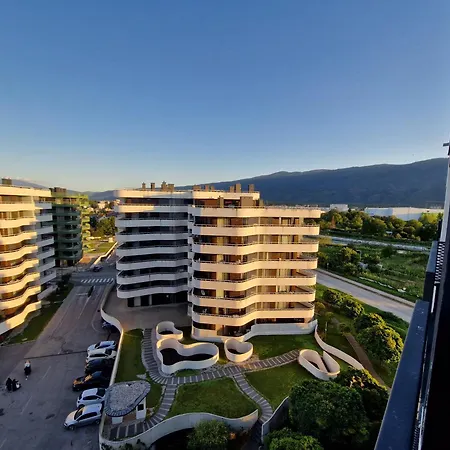 Riverwave Apartmant & Private Garage דירה *