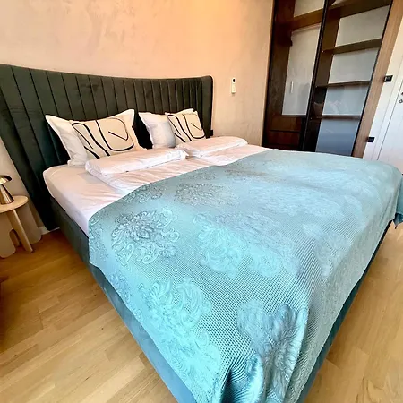 Riverwave Apartmant & Private Garage דירה