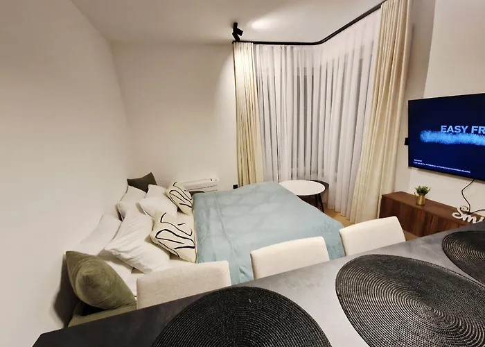 Riverwave Apartmant & Private Garage